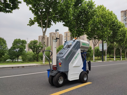 WALL-E  C240